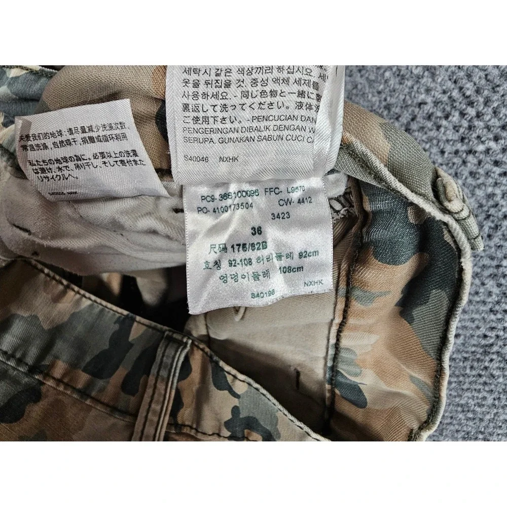 Levis Mens Desert Camo Baggy Cargo Shorts Size 38 Tan Green Camouflage‎